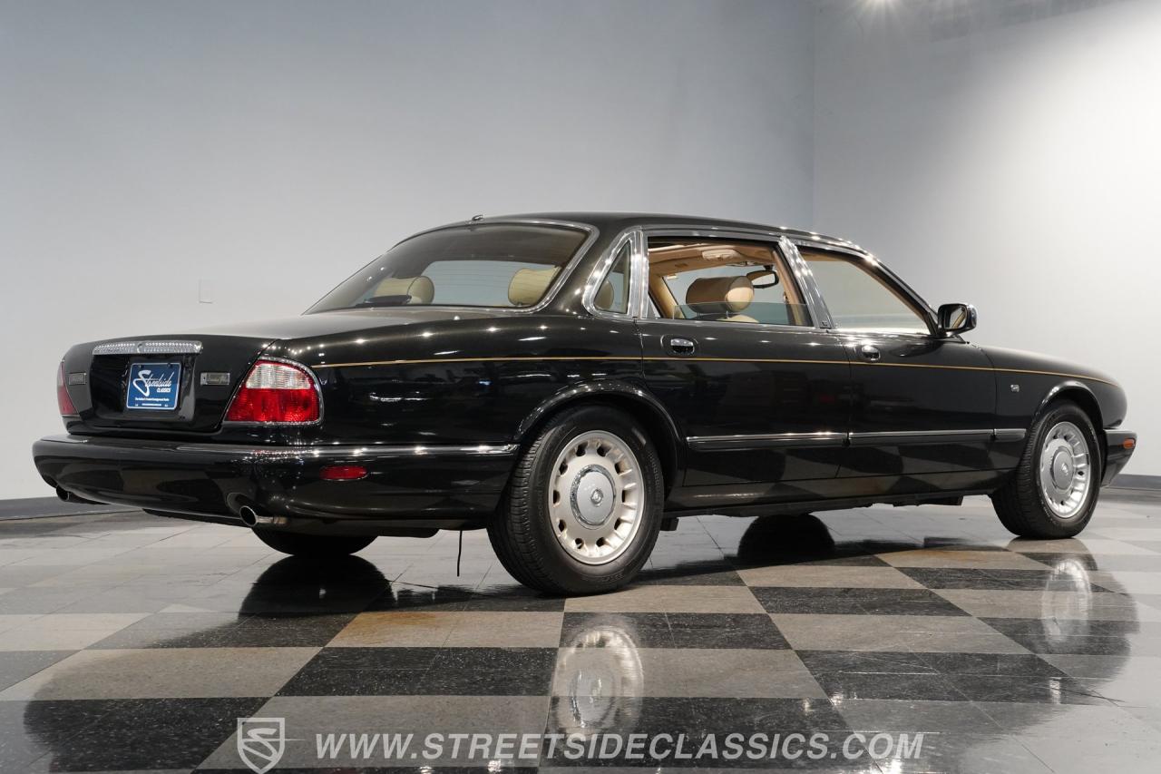 1998 Jaguar XJ Vanden Plas