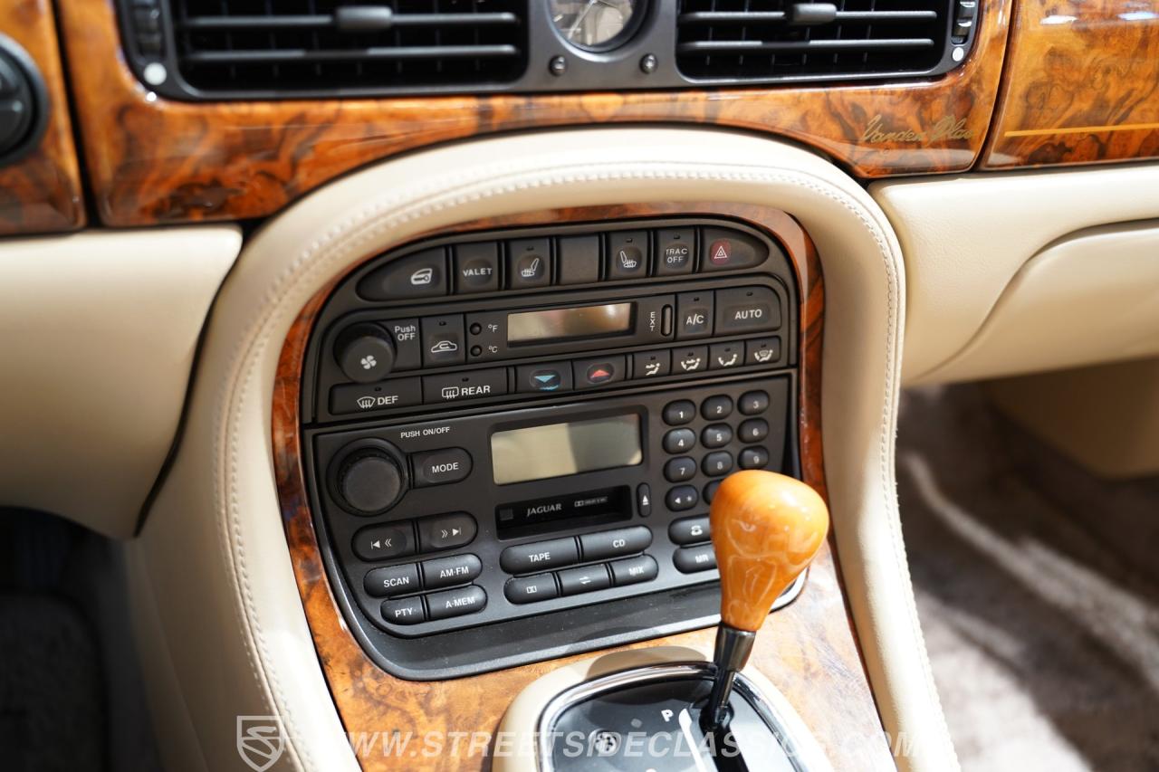 1998 Jaguar XJ Vanden Plas