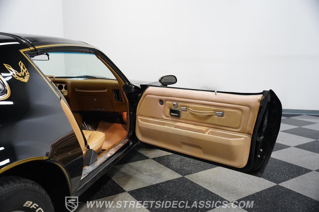 1977 Pontiac Firebird Trans Am Y82 Special Edition