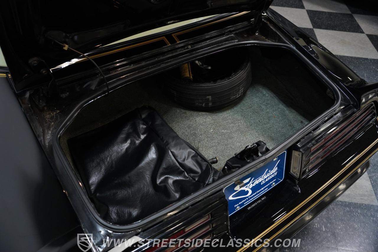 1977 Pontiac Firebird Trans Am Y82 Special Edition