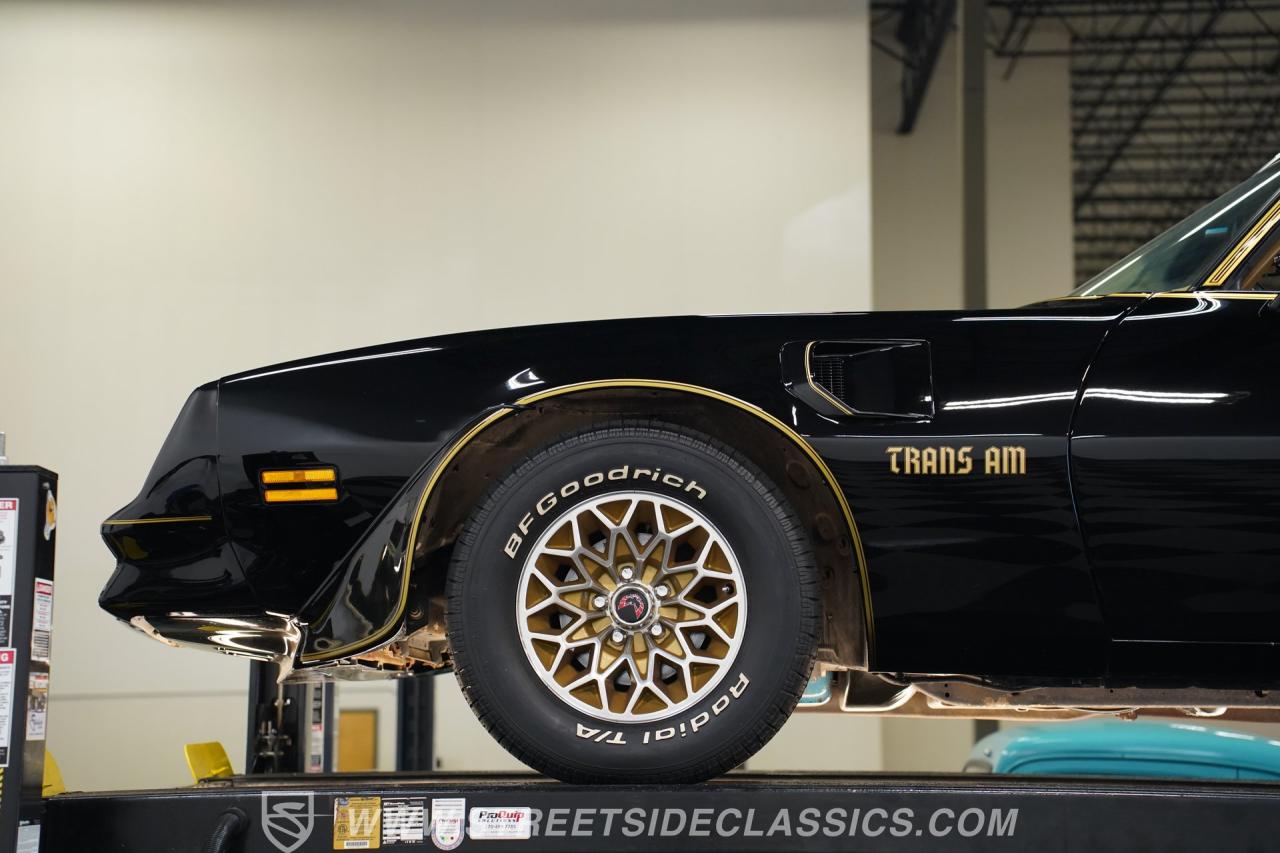1977 Pontiac Firebird Trans Am Y82 Special Edition