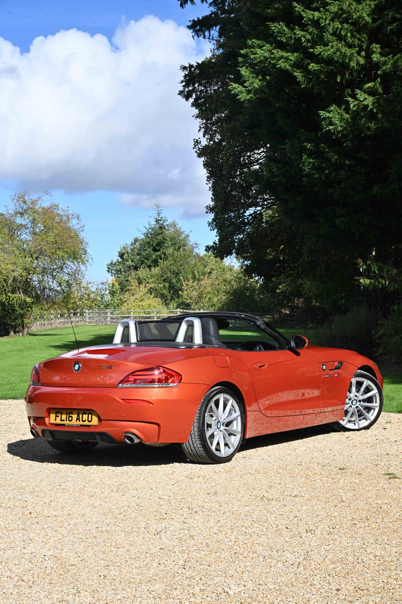 2016 BMW Z4 Convertible (sDrive 35is)