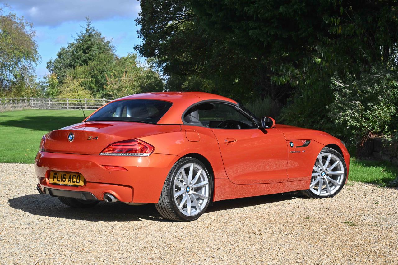 2016 BMW Z4 Convertible (sDrive 35is)