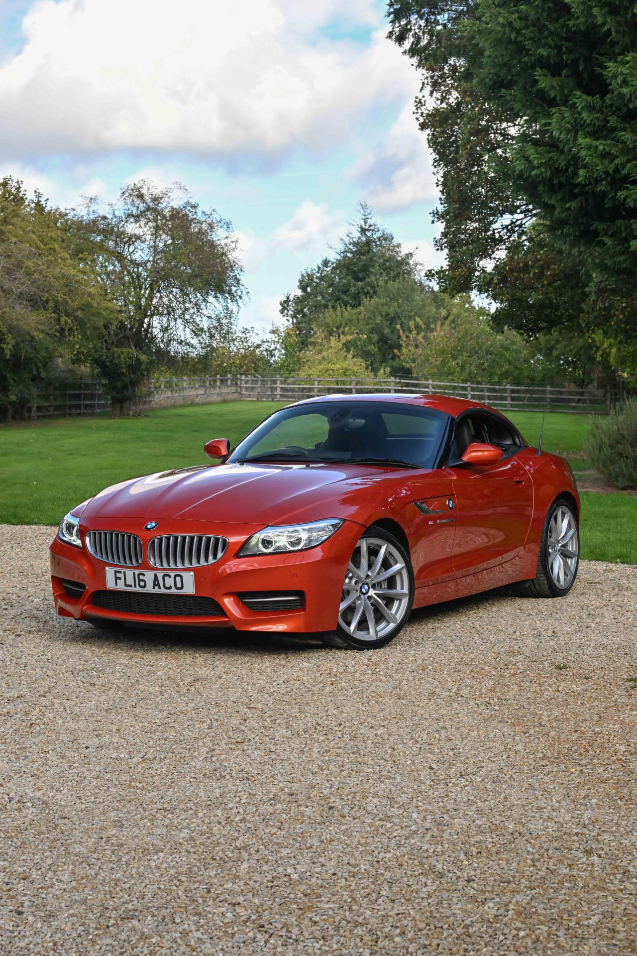 2016 BMW Z4 Convertible (sDrive 35is)
