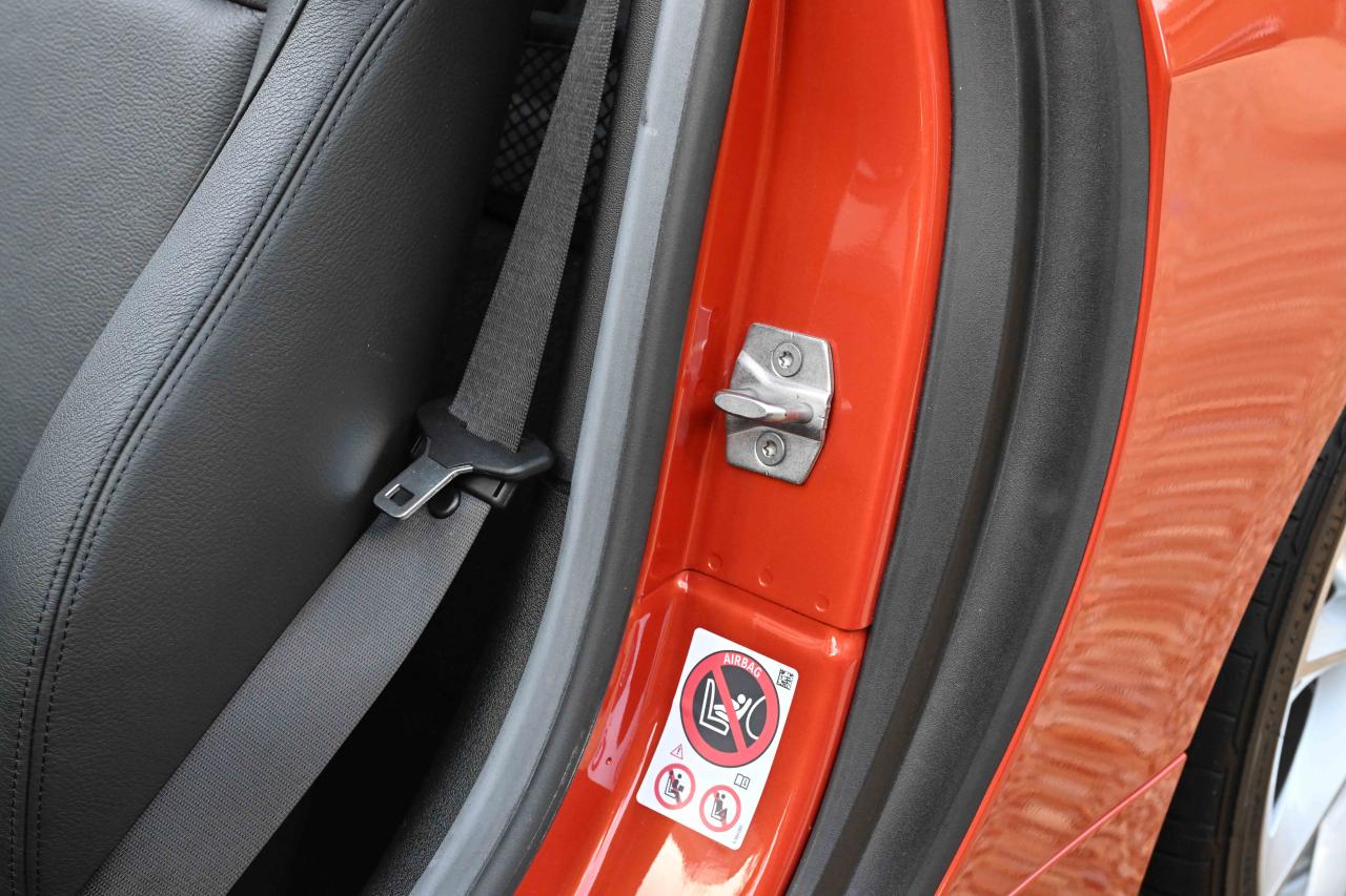 2016 BMW Z4 Convertible (sDrive 35is)
