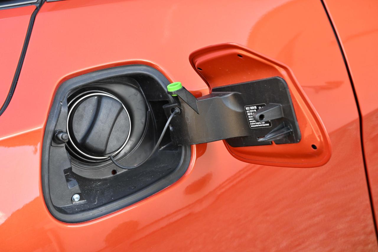 2016 BMW Z4 Convertible (sDrive 35is)