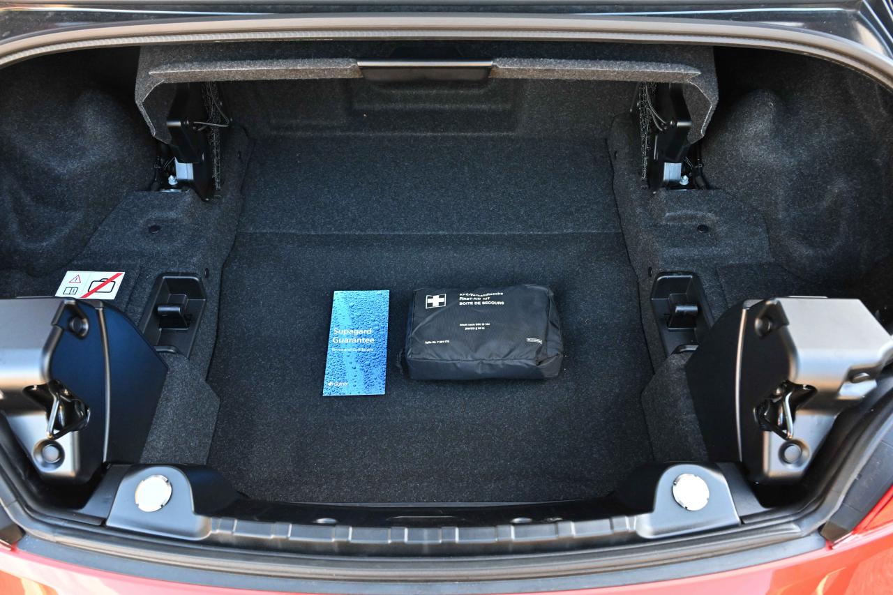 2016 BMW Z4 Convertible (sDrive 35is)