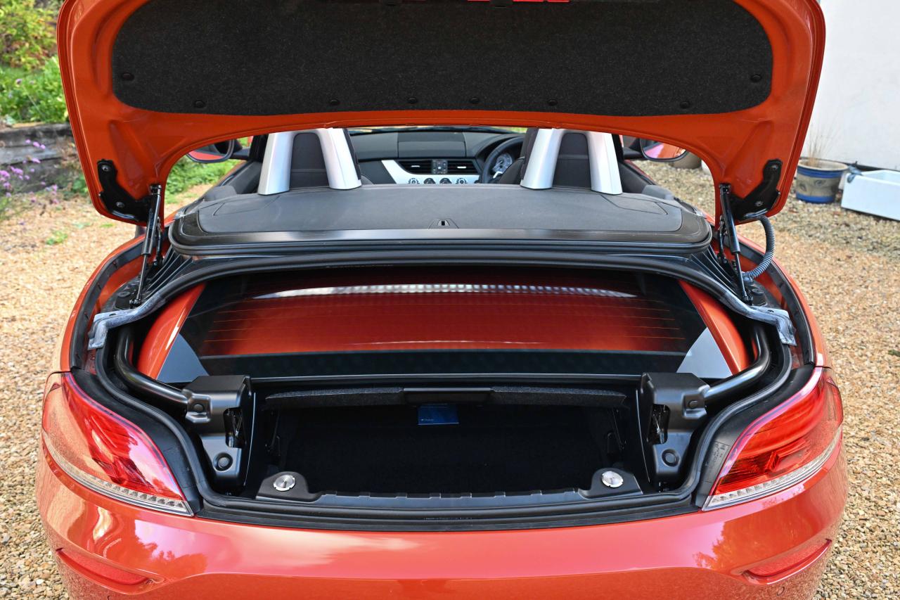 2016 BMW Z4 Convertible (sDrive 35is)