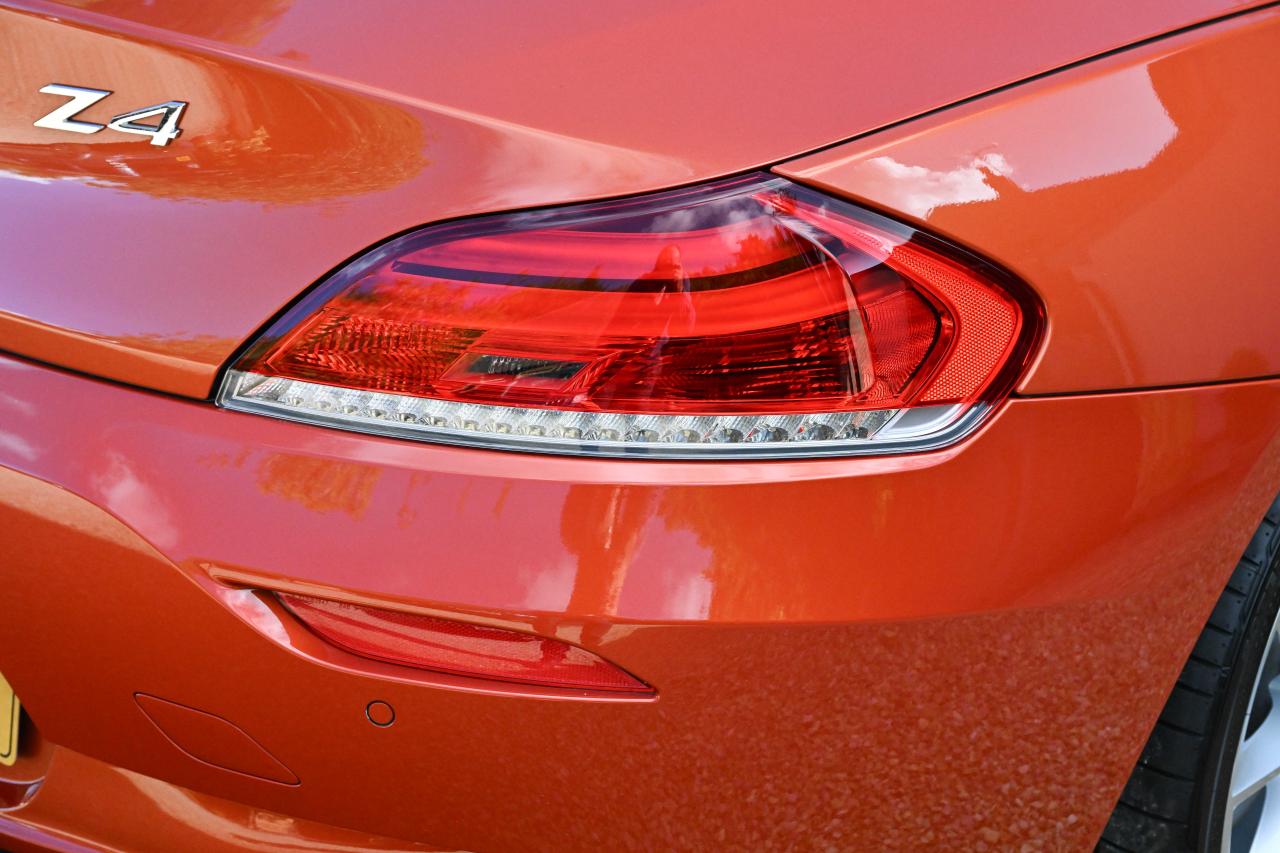 2016 BMW Z4 Convertible (sDrive 35is)