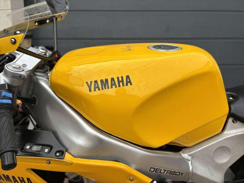1992 Yamaha FZR400RR 3TJ1