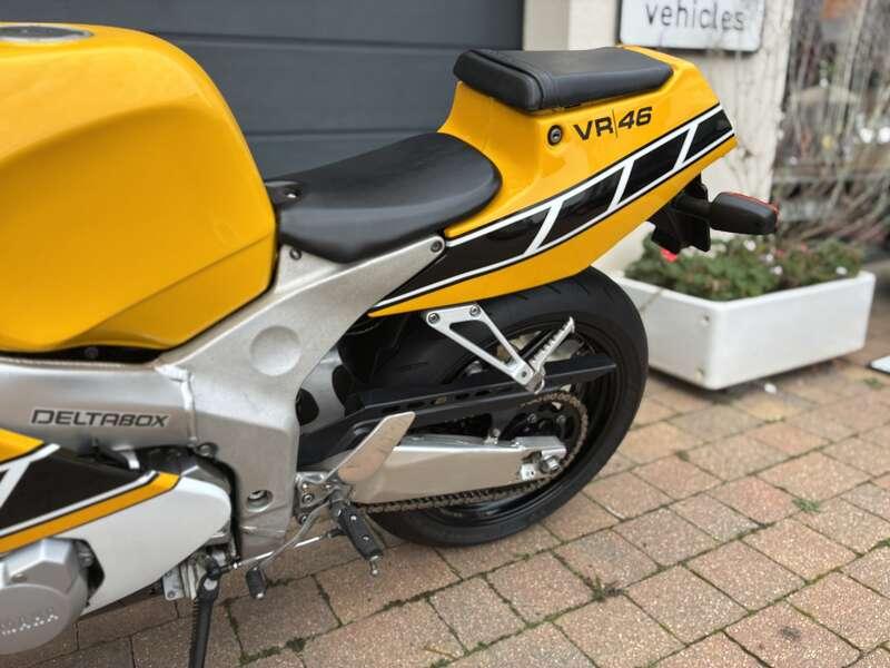 1992 Yamaha FZR400RR 3TJ1