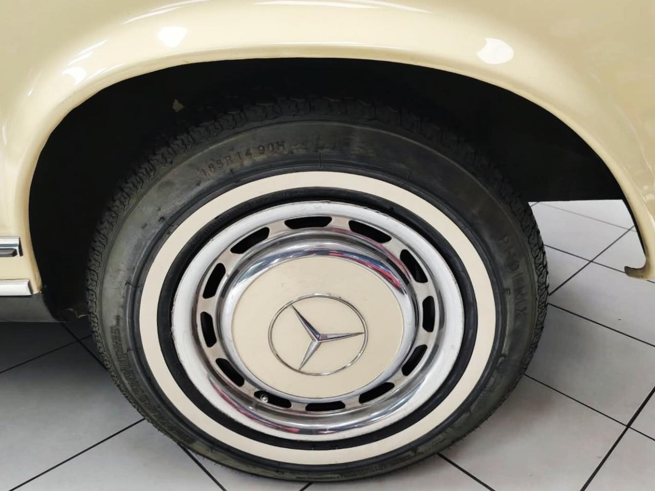 1969 Mercedes - Benz BENZ 280 SL W113 PAGODA 1969