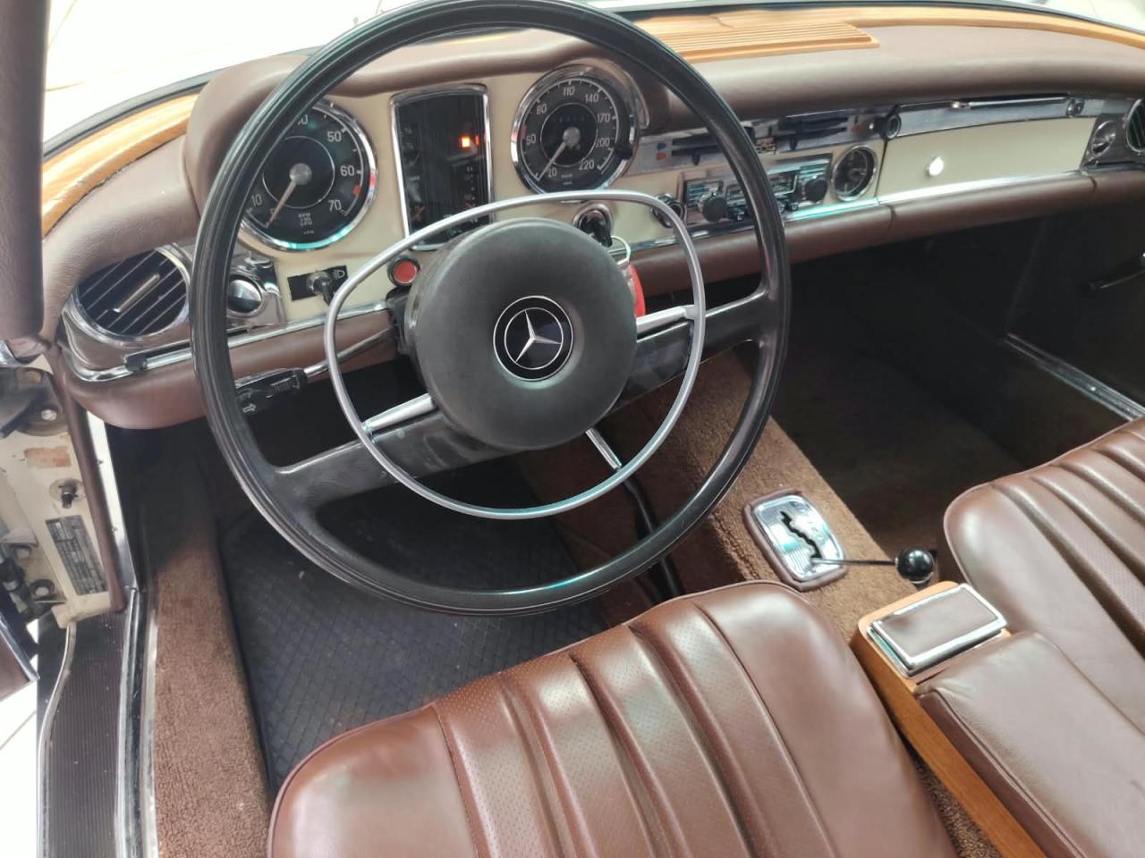 1969 Mercedes - Benz BENZ 280 SL W113 PAGODA 1969