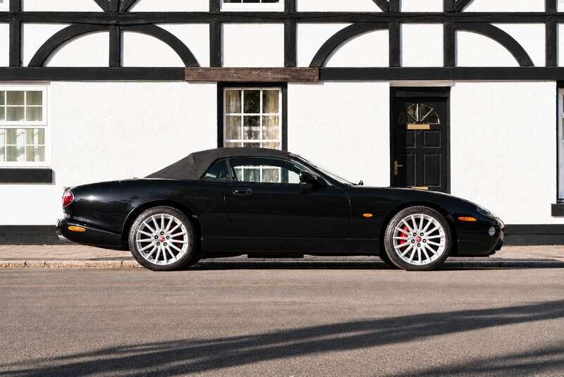 2006 Jaguar XKR