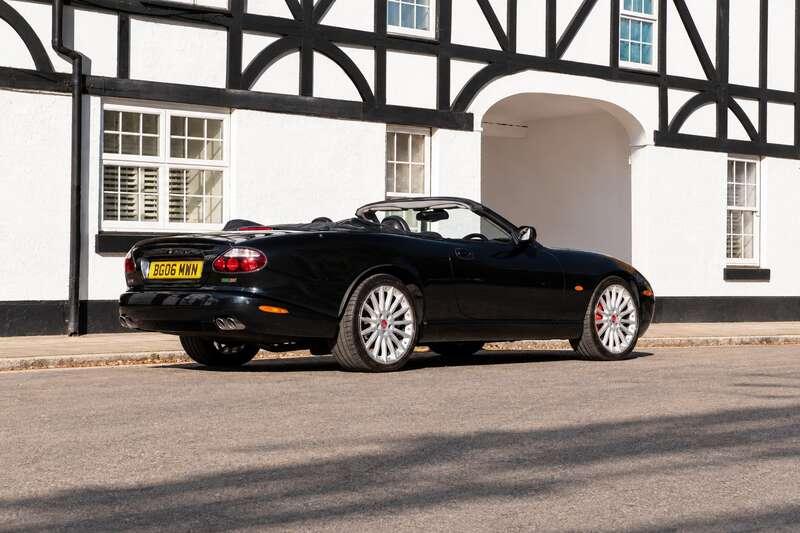 2006 Jaguar XKR