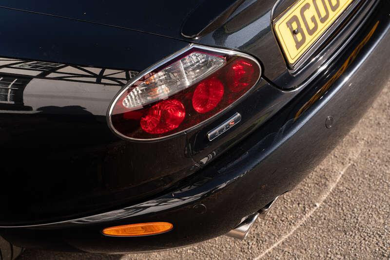 2006 Jaguar XKR