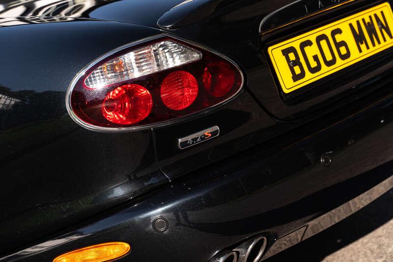 2006 Jaguar XKR