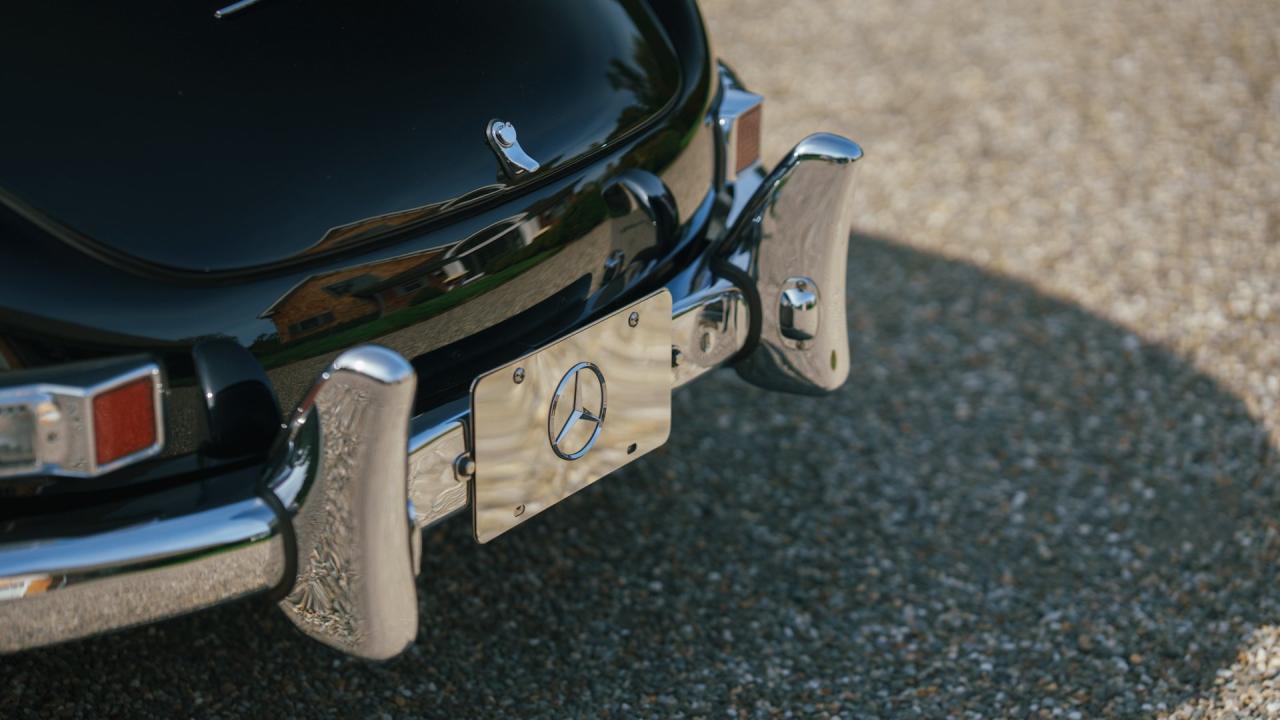 1957 Mercedes - Benz 300 SL Roadster