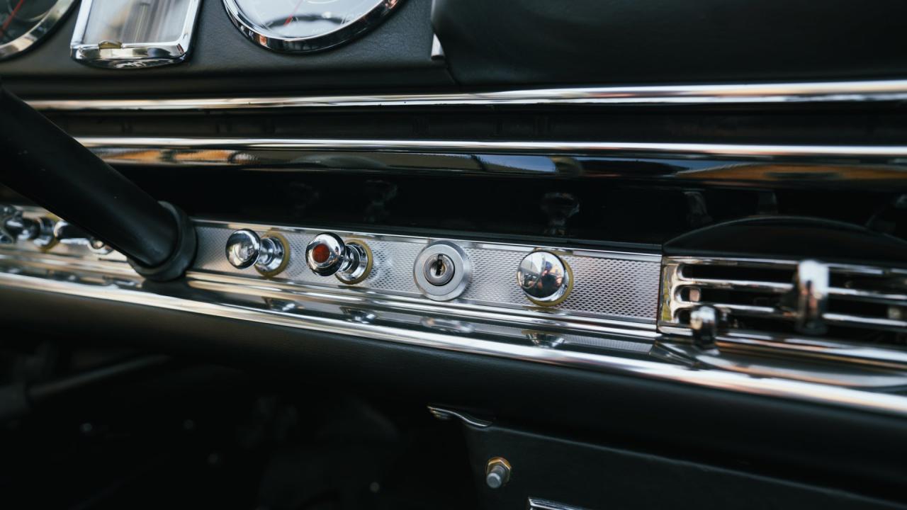 1957 Mercedes - Benz 300 SL Roadster