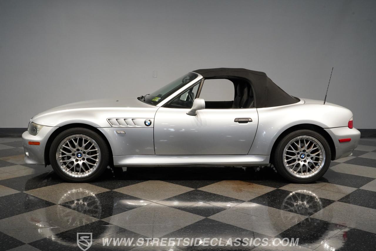 2001 BMW Z3 3.0i Roadster