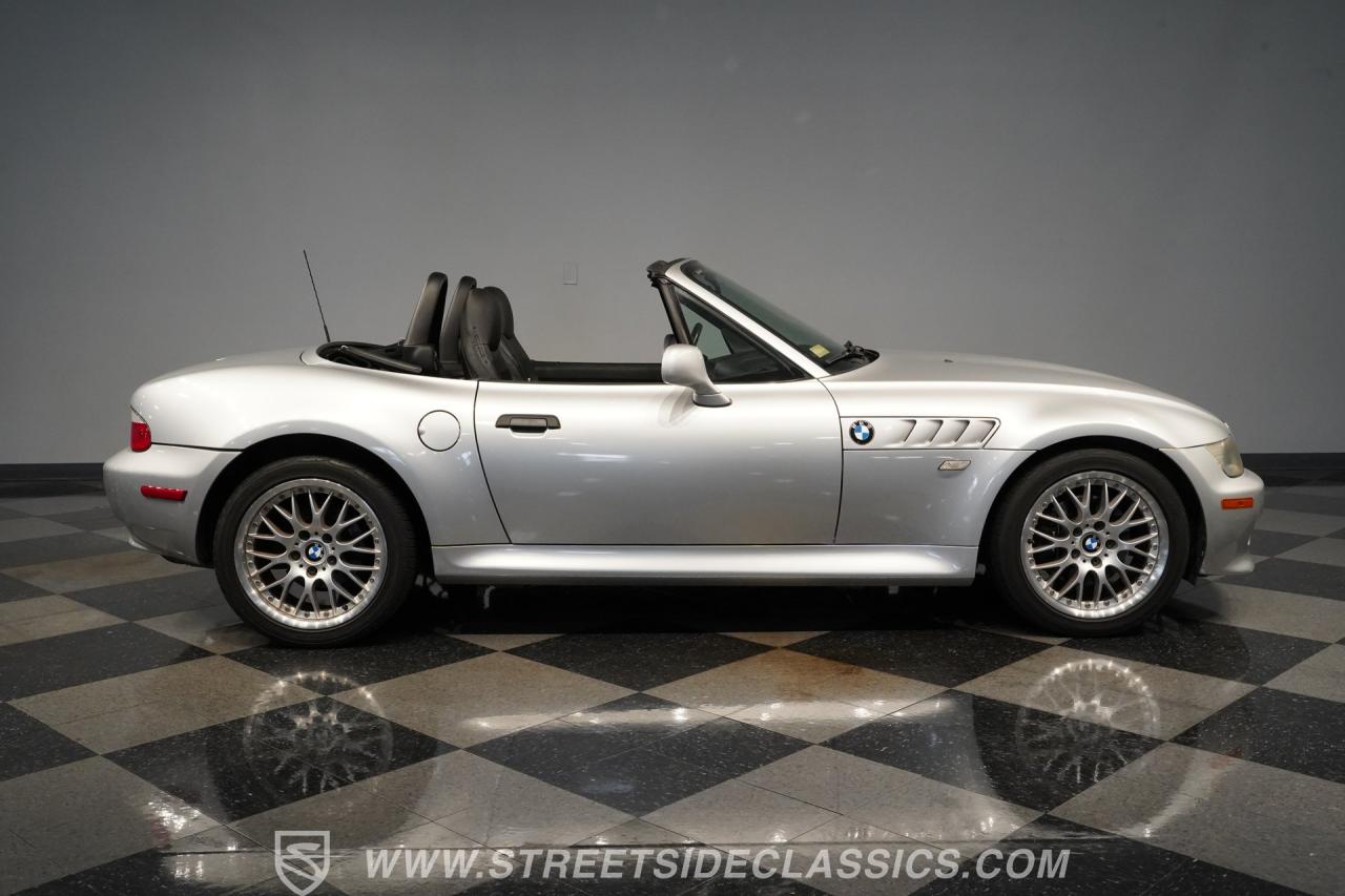 2001 BMW Z3 3.0i Roadster