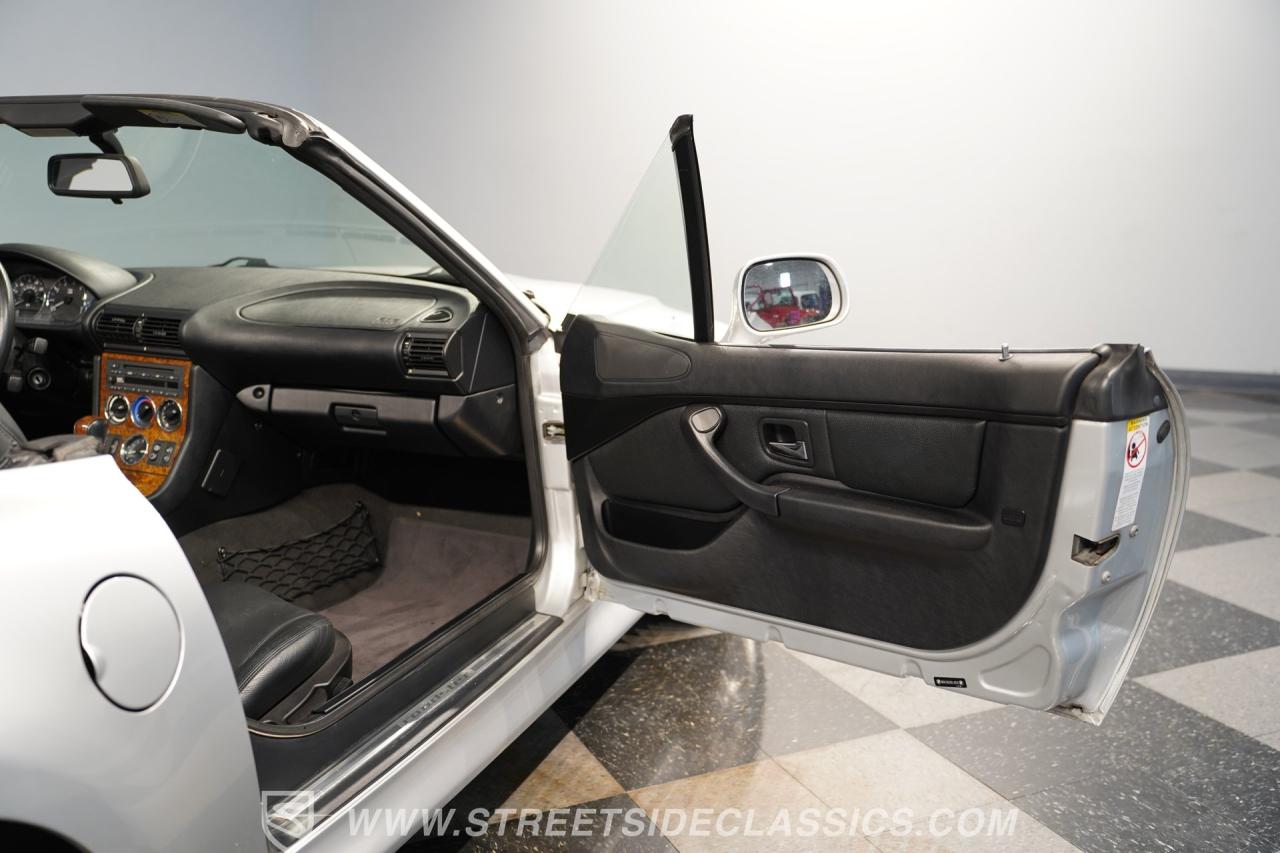 2001 BMW Z3 3.0i Roadster