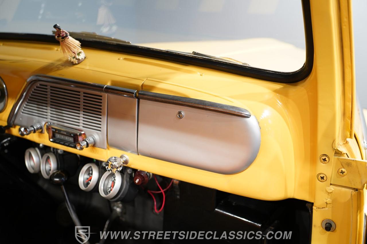 1951 Ford F-1