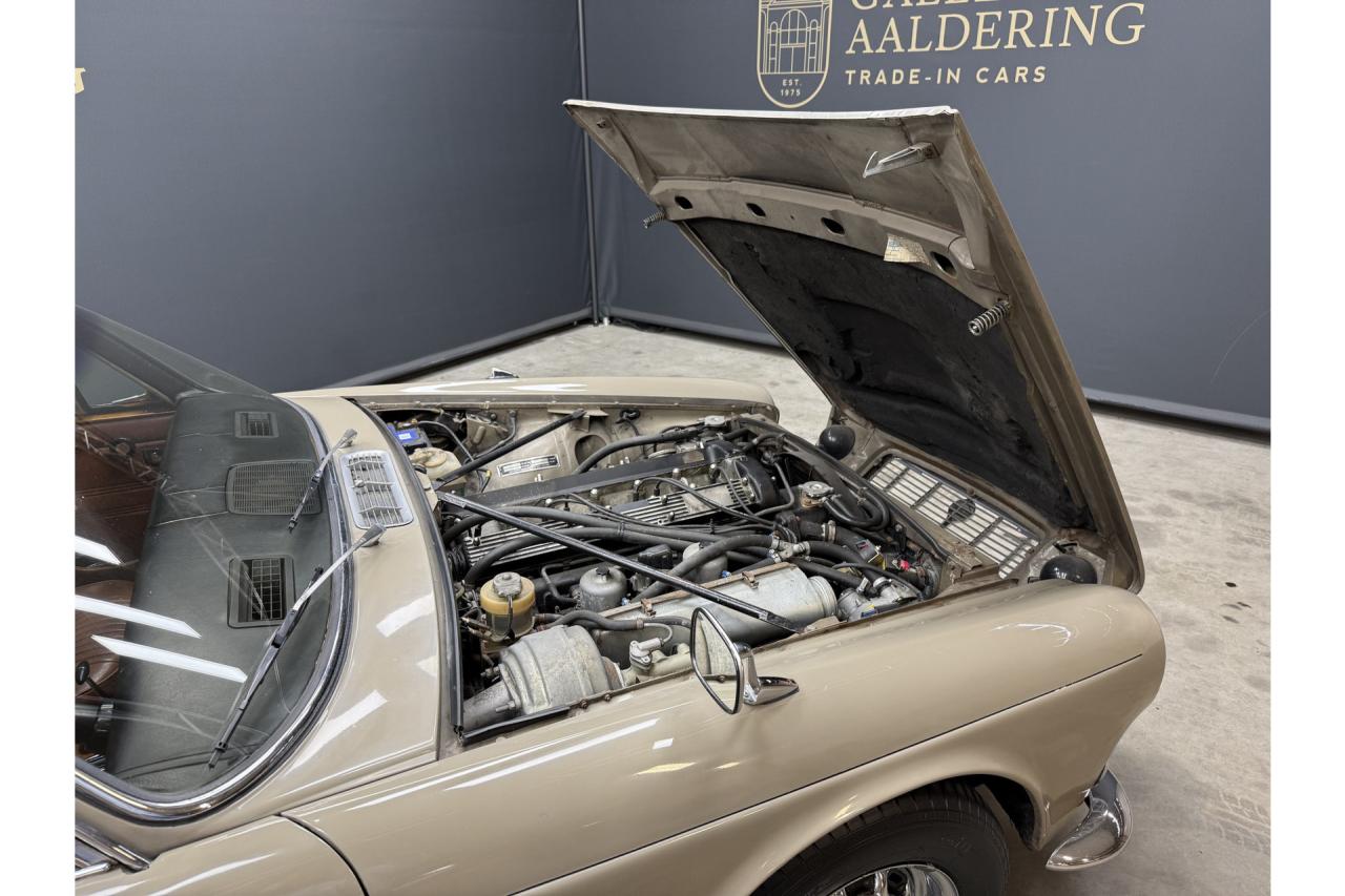 1972 Jaguar XJ6 4.2 Series 1 &ldquo;Ascot Fawn with dark Buckskin&rdquo;