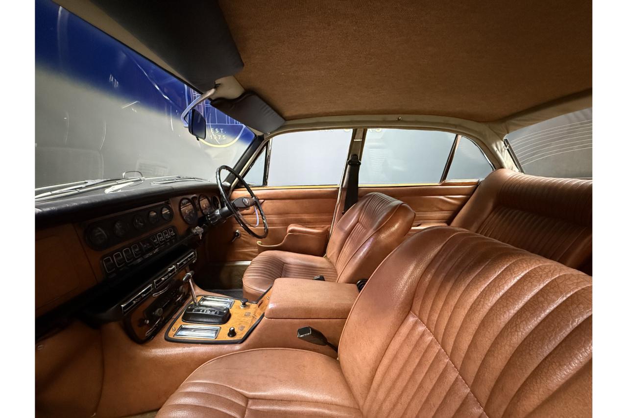 1972 Jaguar XJ6 4.2 Series 1 &ldquo;Ascot Fawn with dark Buckskin&rdquo;