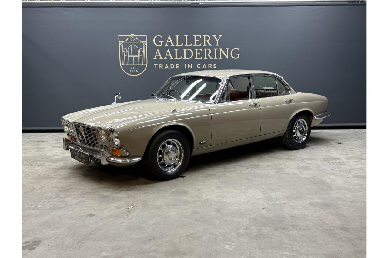 1972 Jaguar XJ6 4.2 Series 1 &ldquo;Ascot Fawn with dark Buckskin&rdquo;