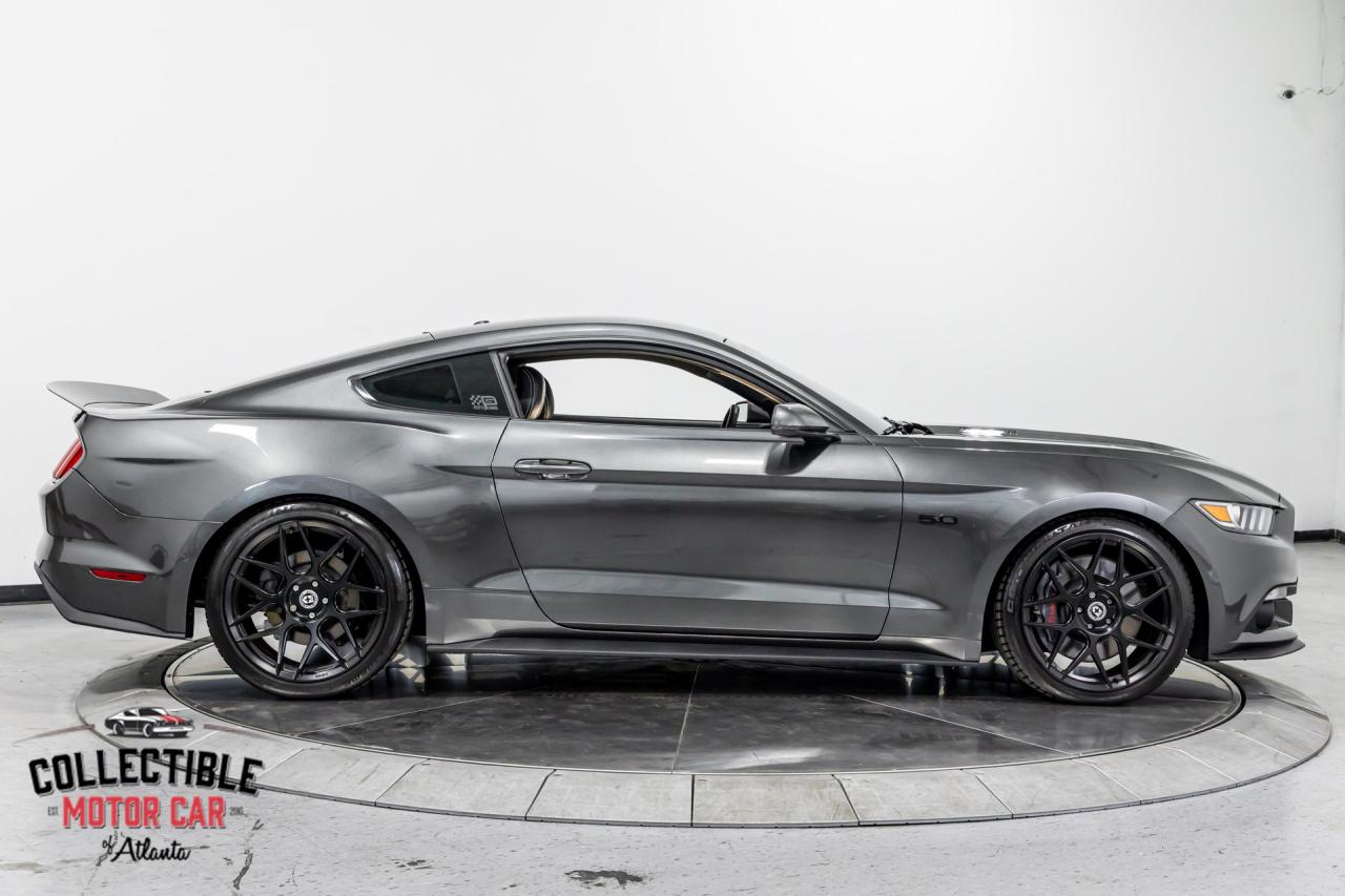 2016 Ford Mustang Petty&rsquo;s Garage King Edition #008