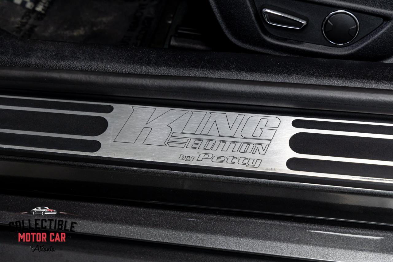 2016 Ford Mustang Petty&rsquo;s Garage King Edition #008