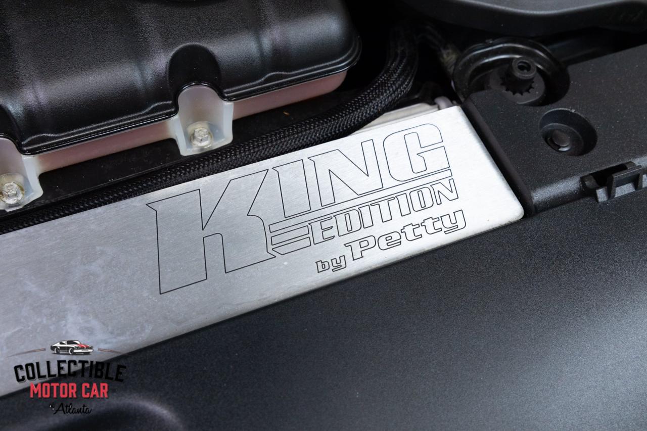 2016 Ford Mustang Petty&rsquo;s Garage King Edition #008