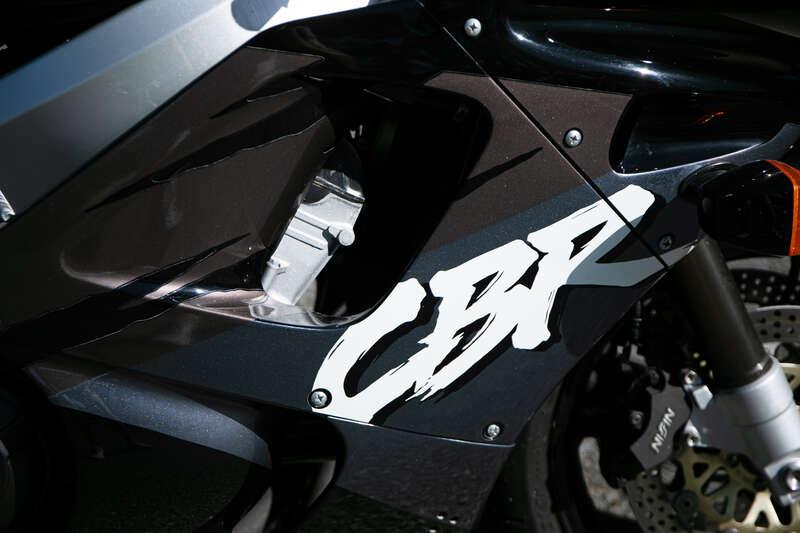 1992 Honda CBR900RR FIREBLADE