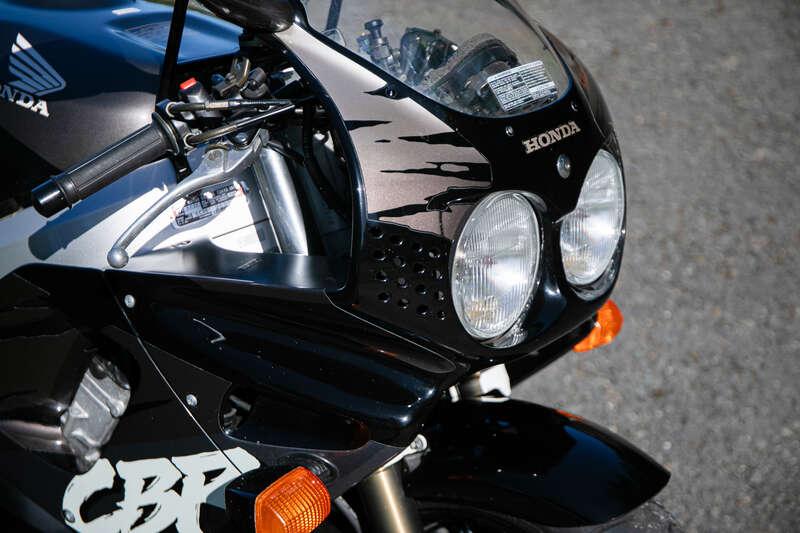 1992 Honda CBR900RR FIREBLADE