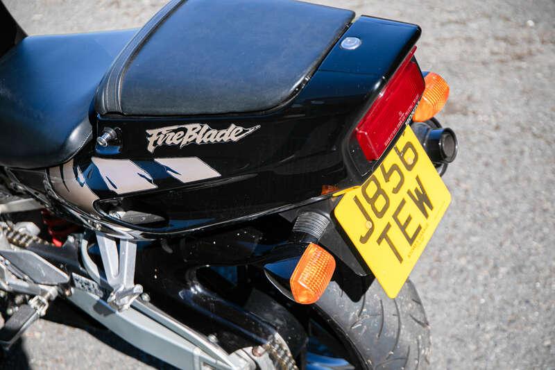 1992 Honda CBR900RR FIREBLADE