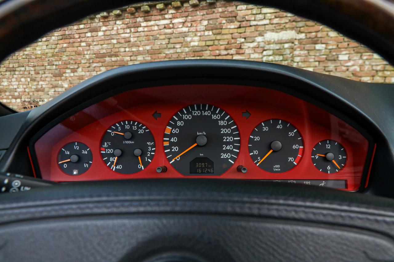 1998 Mercedes - Benz Mercedes Benz 500 SL Special Edition &ldquo;one of 500&rdquo;