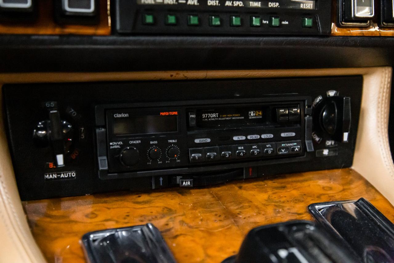 1989 Jaguar XJS BLACK/TAN COUPE