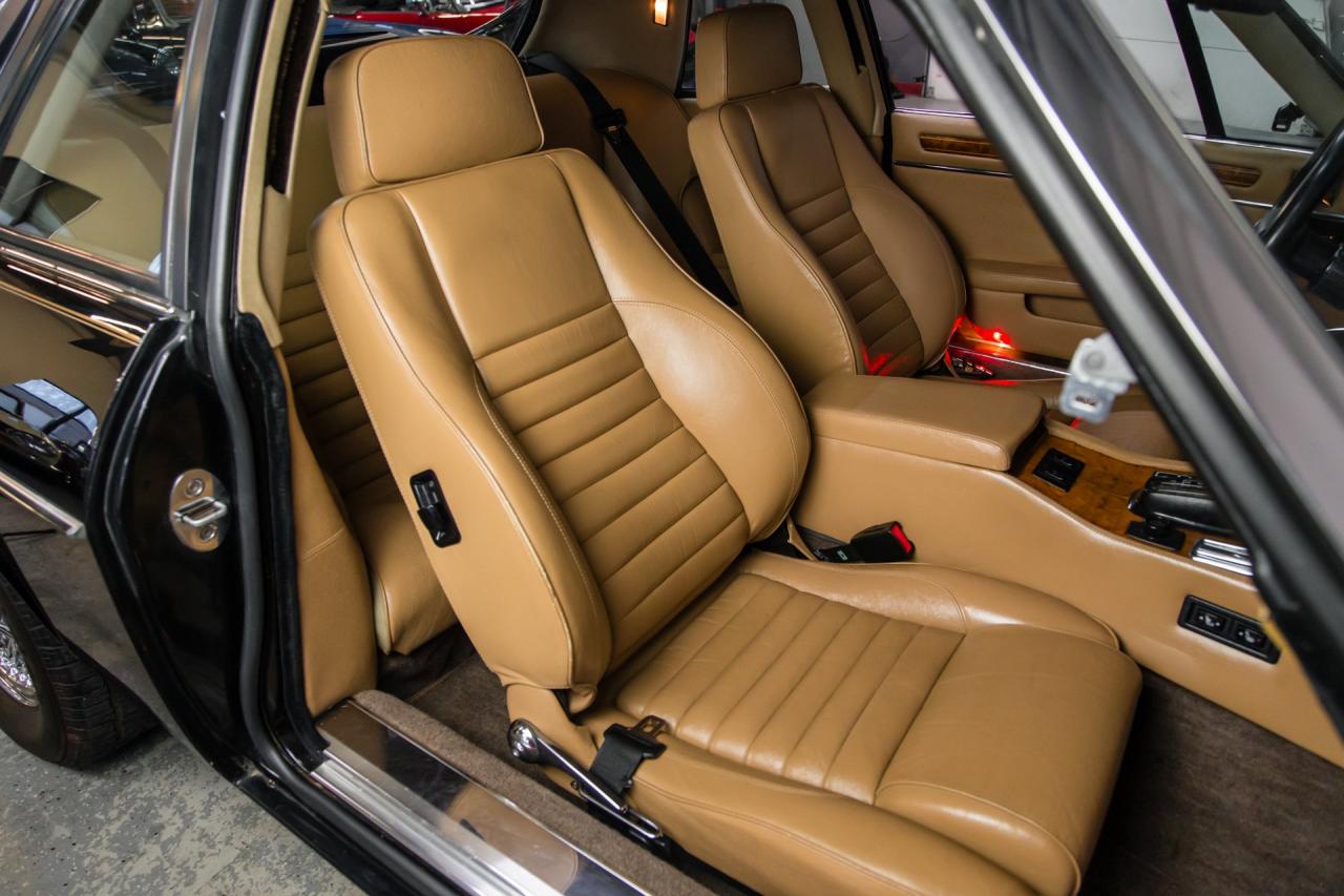 1989 Jaguar XJS BLACK/TAN COUPE