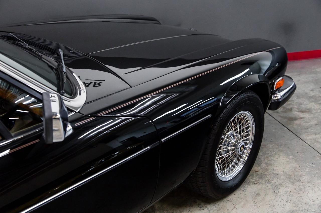 1989 Jaguar XJS BLACK/TAN COUPE