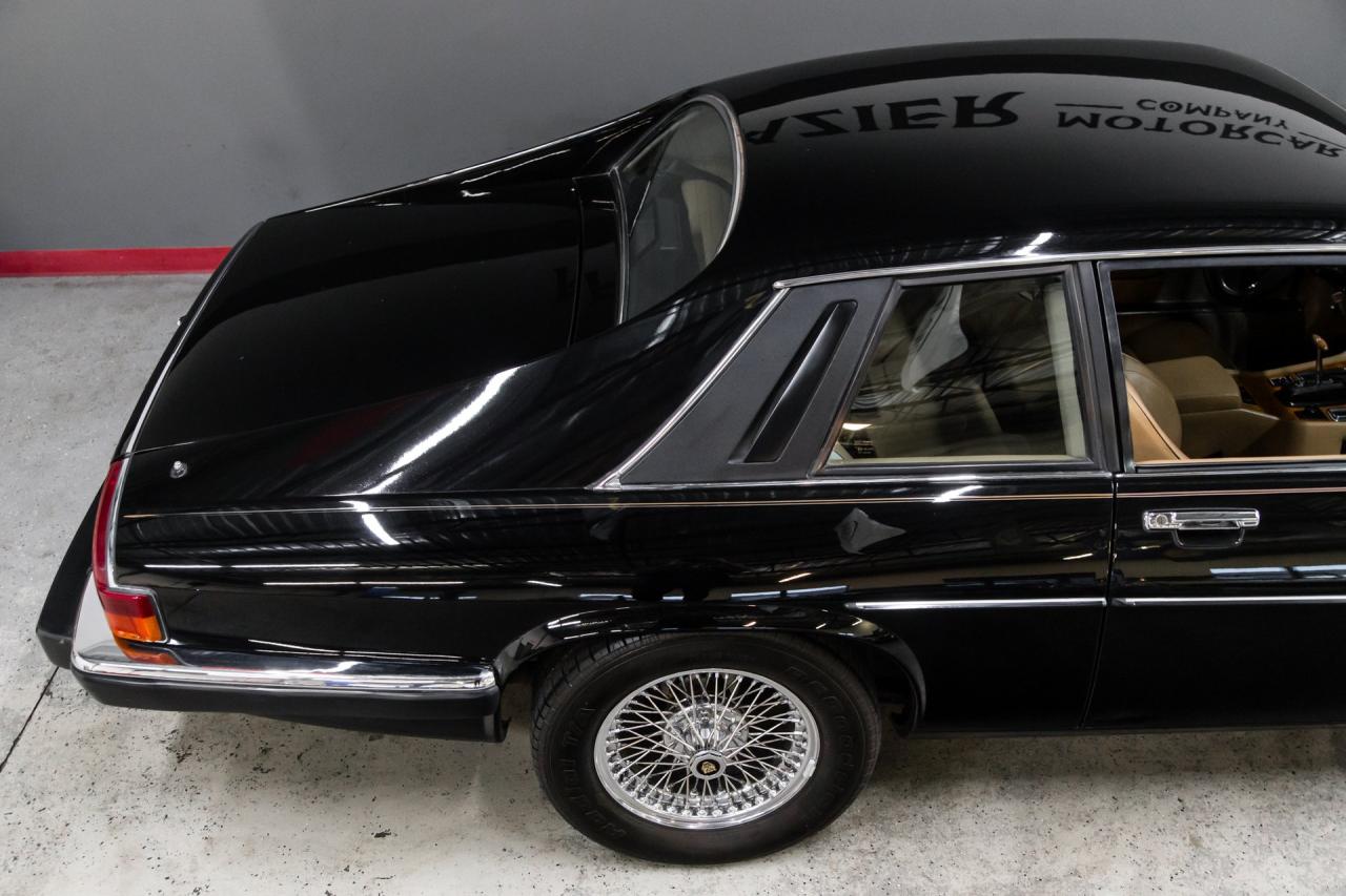 1989 Jaguar XJS BLACK/TAN COUPE