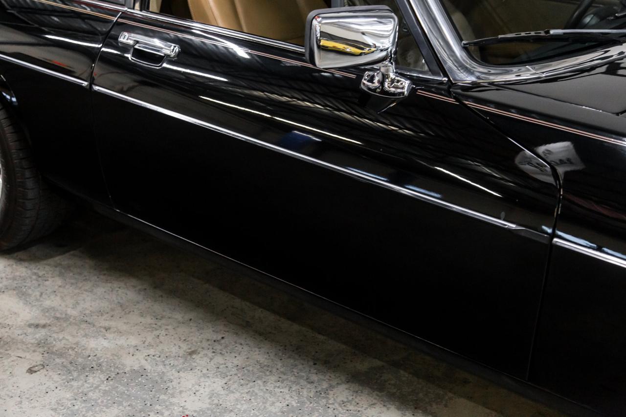 1989 Jaguar XJS BLACK/TAN COUPE
