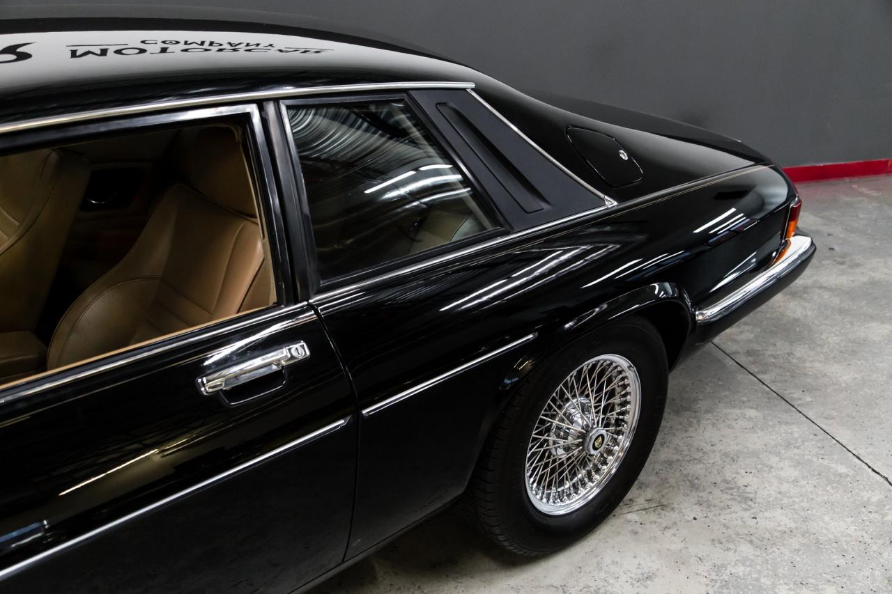 1989 Jaguar XJS BLACK/TAN COUPE