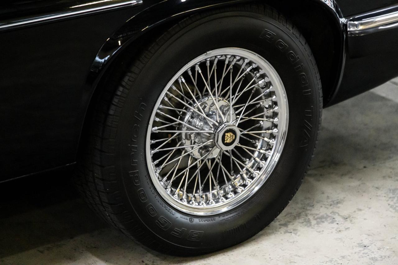 1989 Jaguar XJS BLACK/TAN COUPE