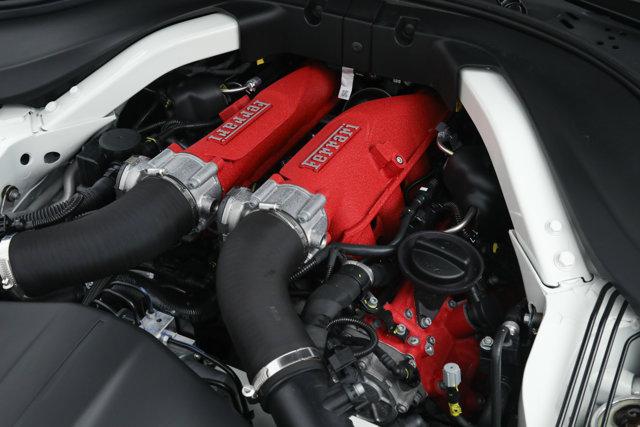 2025 Ferrari ROMA SPIDER