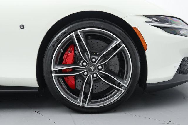 2025 Ferrari ROMA SPIDER