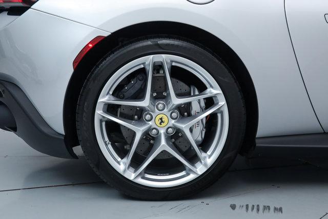 2026 Ferrari ROMA SPIDER