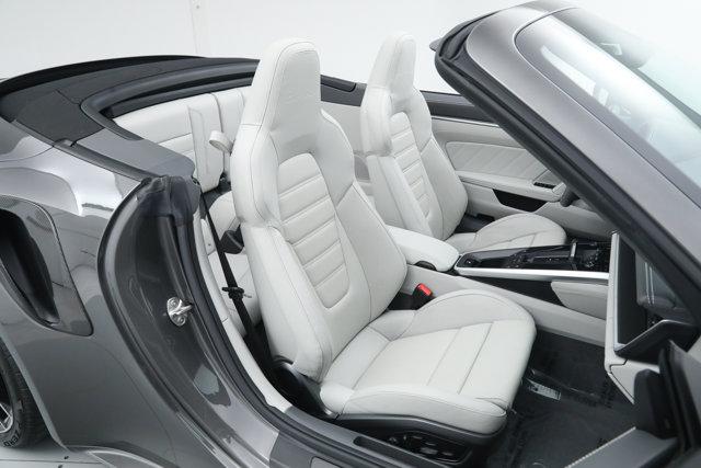 2022 Porsche 911