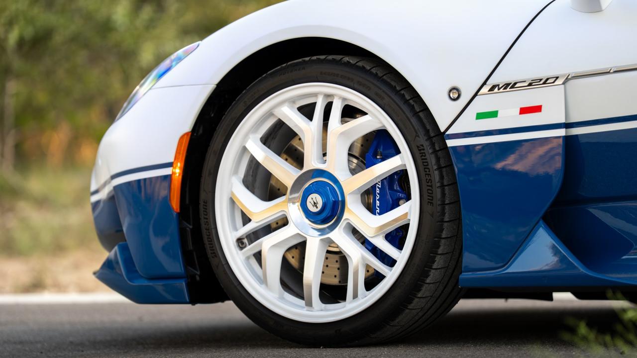 2025 Maserati MC20 Icona