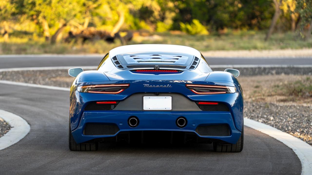 2025 Maserati MC20 Icona